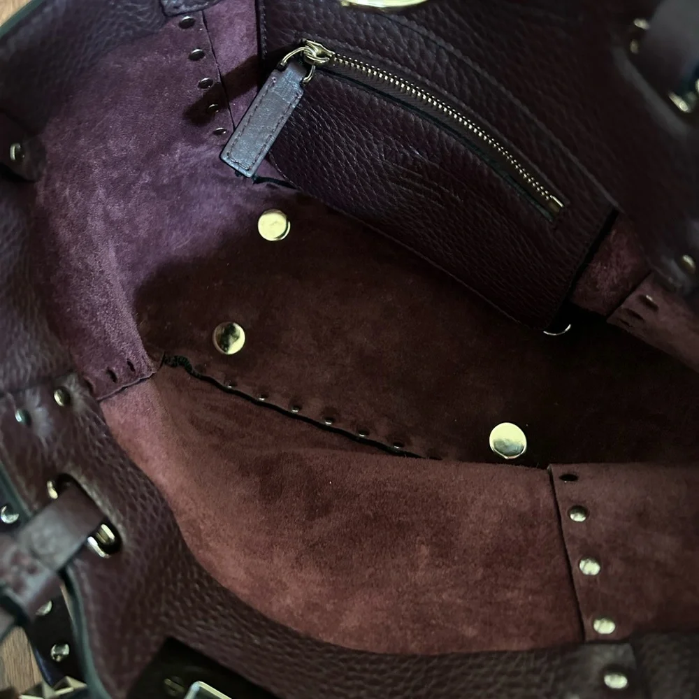 Valentino Garavani Rockstud Mini Tote - Picture 10 of 11